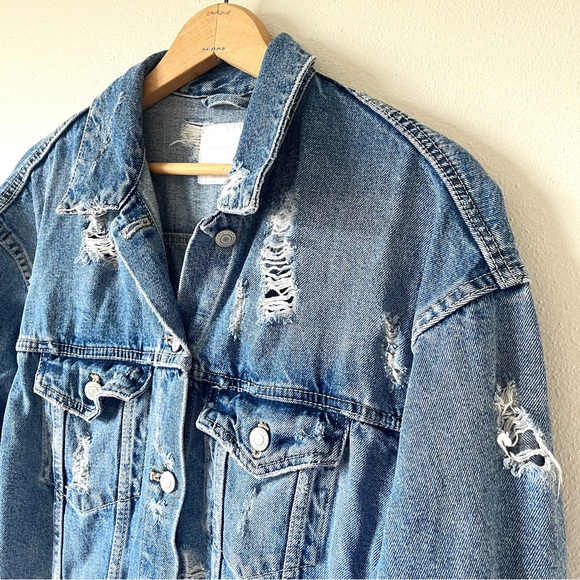 Zara Women's Distressed Button Down Long Length Medium Wash Denim Jacket - Picture 5 of 16